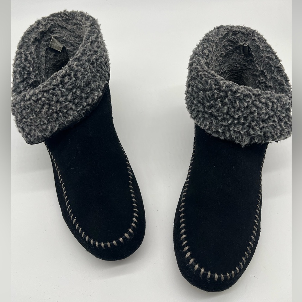 Sporto Gray and Black Cozy Boots Size 9.5